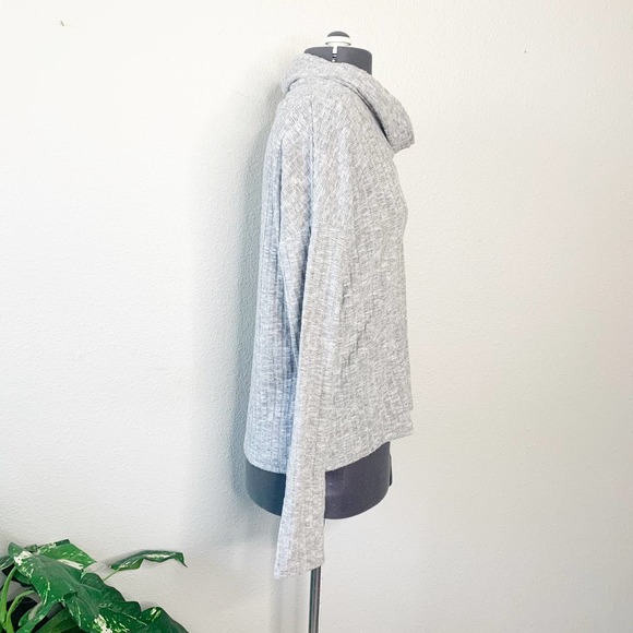 BP Light Grey Cozy Ribbed Turtleneck Pullover M - Picture 5 of 8